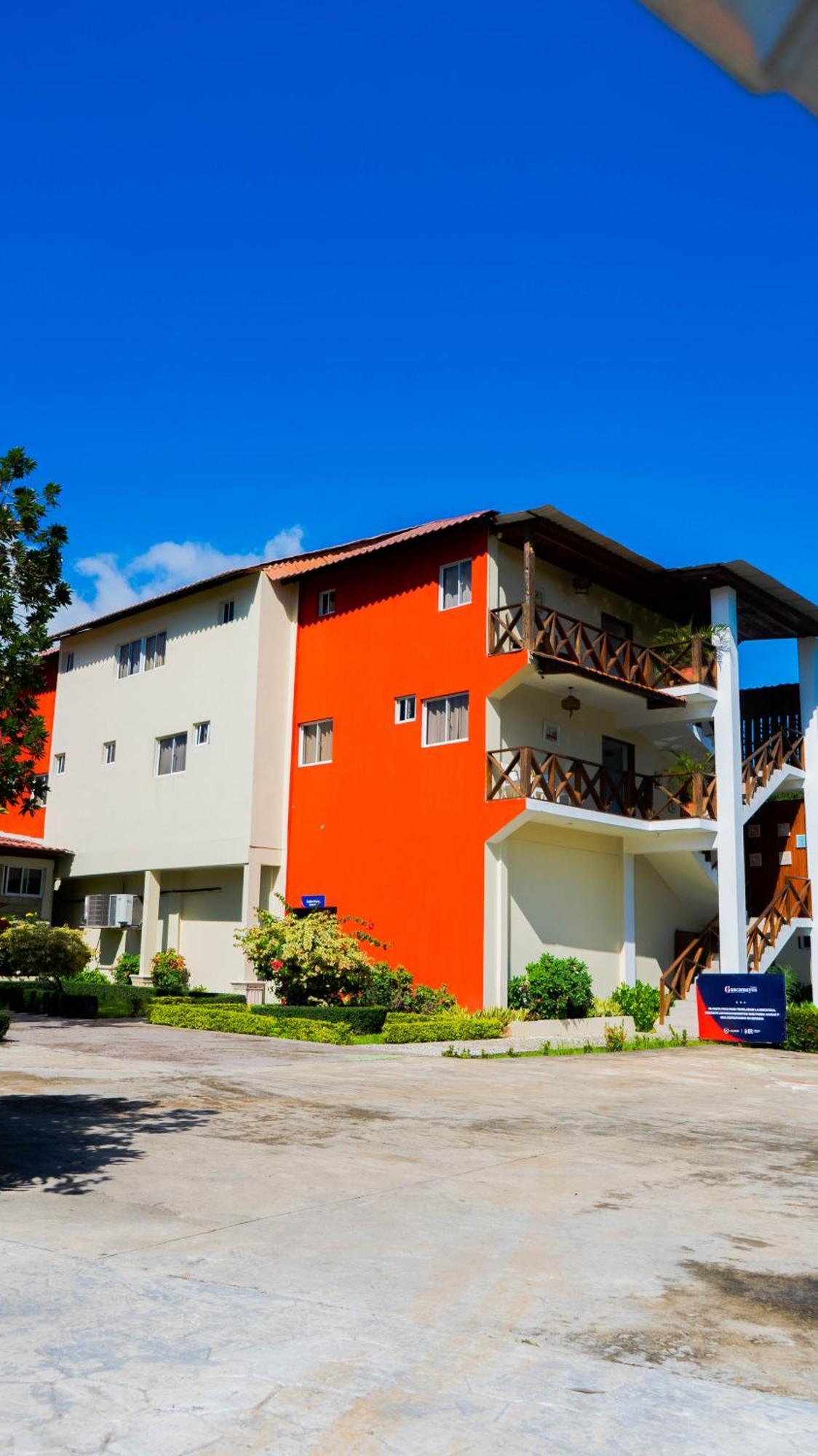 Guacamayos Hotel Bonao Eksteriør bilde